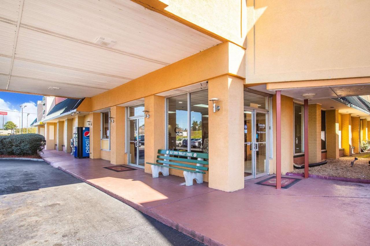 Econo Lodge Choice Hotels I 95 Savannah Gateway 24 Hour Fitness Center On Site Guest Laundry On Site Perkins Restaurant ジョージタウン エクステリア 写真