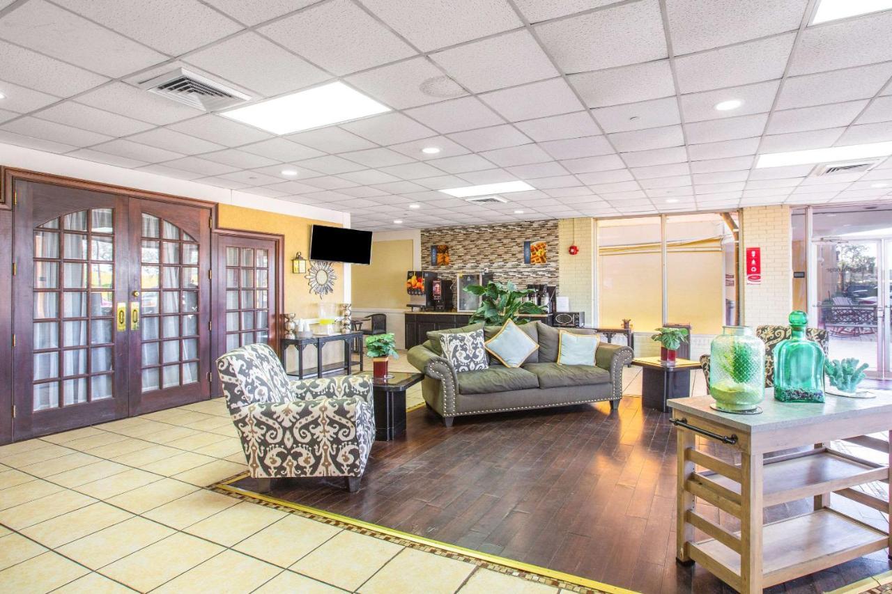 Econo Lodge Choice Hotels I 95 Savannah Gateway 24 Hour Fitness Center On Site Guest Laundry On Site Perkins Restaurant ジョージタウン エクステリア 写真
