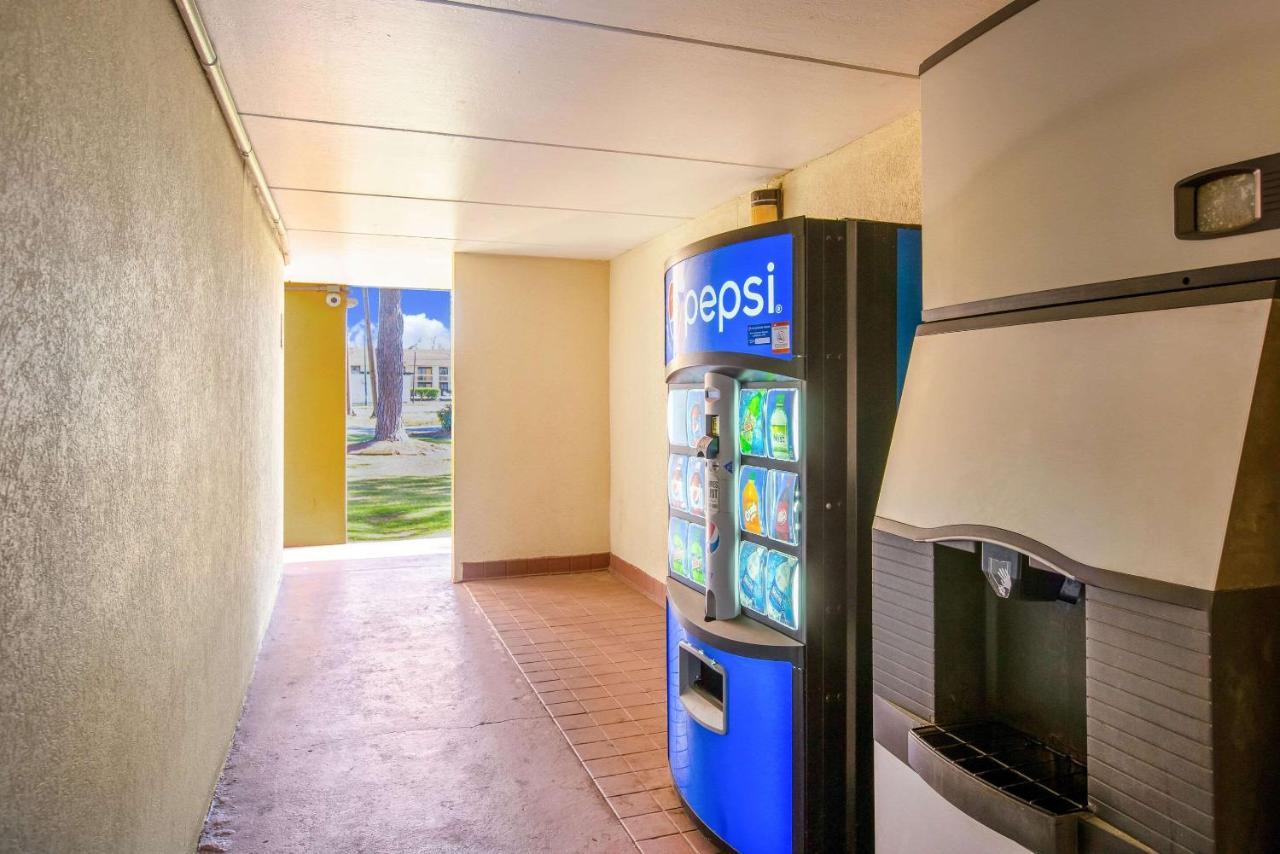 Econo Lodge Choice Hotels I 95 Savannah Gateway 24 Hour Fitness Center On Site Guest Laundry On Site Perkins Restaurant ジョージタウン エクステリア 写真