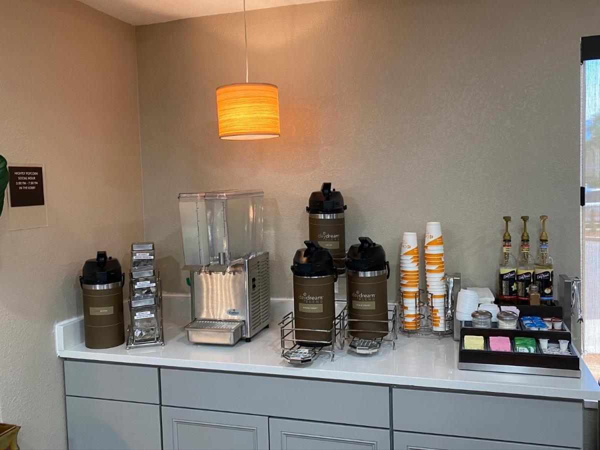 Econo Lodge Choice Hotels I 95 Savannah Gateway 24 Hour Fitness Center On Site Guest Laundry On Site Perkins Restaurant ジョージタウン エクステリア 写真